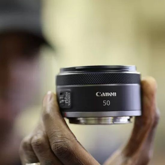 Canon RF 50mm f1.8 STM