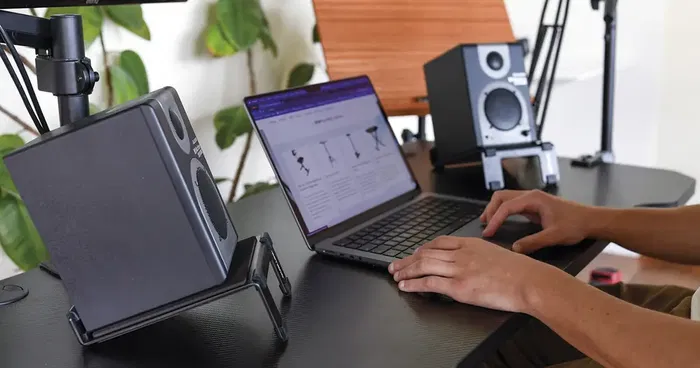 QUIKLOK Soporte De Mesa Para Monitor De Studio - Pareja