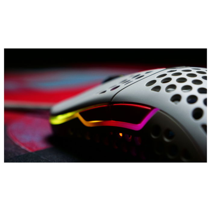 Cherry XTRFY MSM M42 Ratón Óptico USB Tipo A 16000 DPI Multicolor con Iluminación RGB Cableado para Gaming