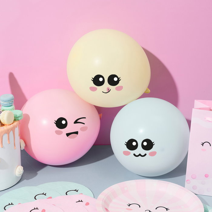Party Time Juego de 10 Globos Kawaii con Pegatinas - Colores Surtidos (Azul, Rosa, Amarillo) - 20cm de Altura