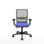 Silla de oficina Haches con mecanismo Sincro/Traslack tapizada con Tela color Azul claro y malla color Gris. Equipada con lumbar 1D, Brazos 2D y Ruedas 65mm nailon