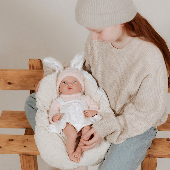 Muñecas Arias Muñeca Elegance 40 Cm Aria Beige con Cojín, Chupete, Pañal y Libro de Familia - Cuerpo Blandito y Vinilo Suave