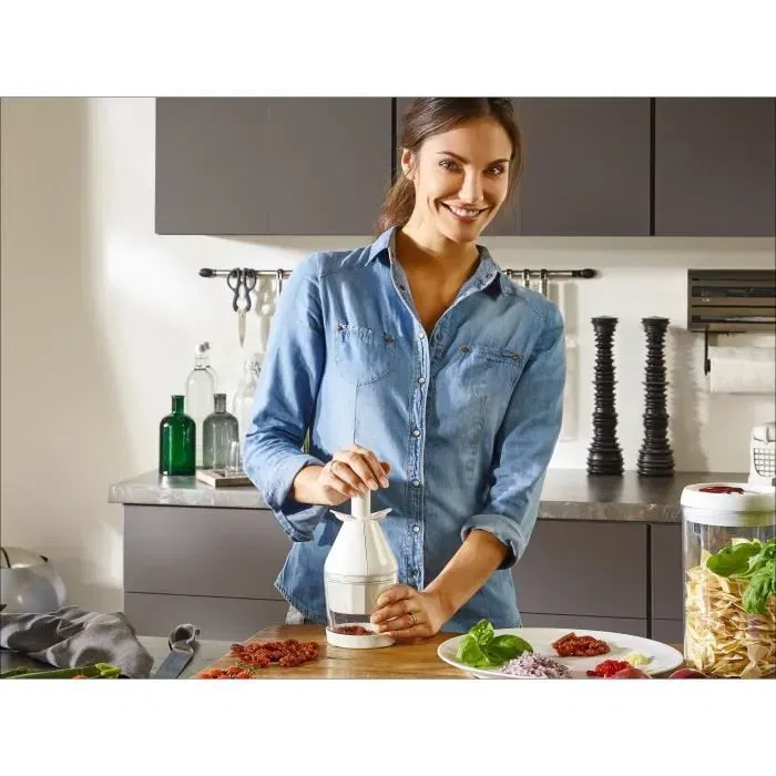 Leifheit Chopper Confort & Cle para Cocina, Empujador Flexible, Cuchilla Afilada, Paneles Laterales Plegables para Fácil Limpieza Leifheit Chopper Confort & Cle para Cocina, Empujador Flexible, Cuchilla Afilada, Paneles Laterales Plegables para Fácil Limpieza