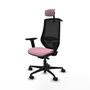 Silla de oficina Mardos con mecanismo Sincro/Traslack tapizada con Tela color Rosa y malla color Negro. Equipada con lumbar 1D, Brazos 2D, Cabecero 2D y Ruedas 65mm nailon