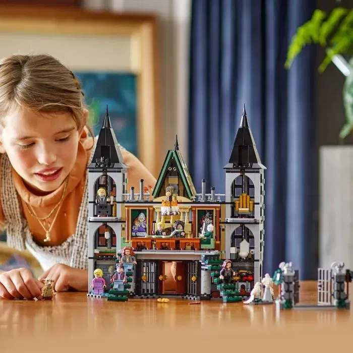LEGO Harry Potter Mansión Malfoy 76453 - Juego de Construcción con 1601 Piezas - Para Mayores de 10 Años