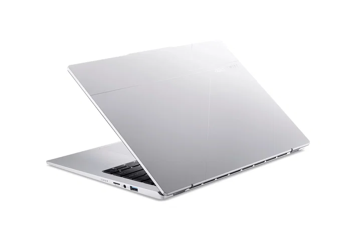 Acer Swift Go 14 SFG14-73-73EY Portátil 14" OLED Intel Core Ultra 7 155U 16 GB RAM 512 GB SSD Windows 11 Home Color Plata