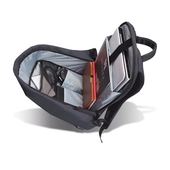 Zoozie Bags 2709 Bolsa para Portátil hasta 15.6 Pulgadas, Resistente al Agua con Puerto USB, Color Fume, Capacidad 25-30 L Zoozie Bags 2709 Bolsa para Portátil hasta 15.6 Pulgadas, Resistente al Agua con Puerto USB, Color Fume, Capacidad 25-30 L