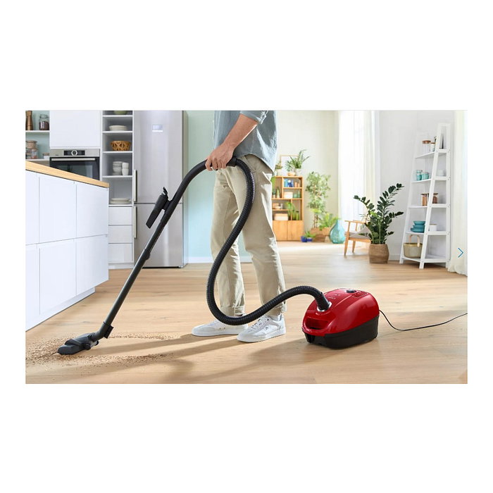 Bosch BGD38RD1H Serie 4 Aspiradora de tambor con Bolsa, 600W, 4L, Filtro Micro, Rojo, Cepillo para Polvo y Boquilla para Tapices Incluidos Bosch BGD38RD1H Serie 4 Aspiradora de tambor con Bolsa, 600W, 4L, Filtro Micro, Rojo, Cepillo para Polvo y Boquilla para Tapices Incluidos