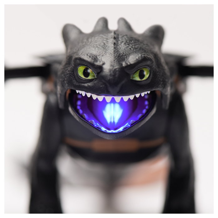 Spin Master Figura Dragón Desdentao Electrónico Plasma Blast con Luces y Sonidos, Alas de 63 cm Spin Master Figura Dragón Desdentao Electrónico Plasma Blast con Luces y Sonidos, Alas de 63 cm