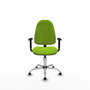 Silla de oficina Algarra con mecanismo Contacto permanente básico tapizada con Similpiel color Pistacho. Equipada con Base cromada, Brazos 1Dy Topes