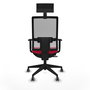 Silla de oficina Horna con mecanismo Sincro/Traslack tapizada con Tela color Rojo y malla color Gris. Equipada con lumbar 1D, Brazos 1D, Cabecero Fijo y Ruedas 65 mm parqué