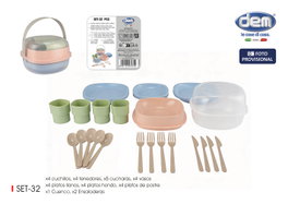 Dem Set de Picnic Pastel de 32 piezas (Paquete de 12) inevitablemente completo para tus excursiones.