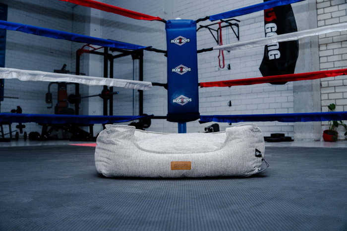 Gloria Cama para Perros Santillana Rectangular Beige 70x60 cm, Lino, Desenfundable, Relleno Silicona Reciclada, Muy Cómoda