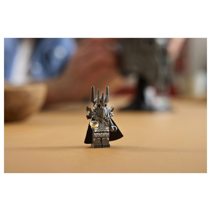 LEGO Icons El Señor de los Anillos: Casco de Sauron