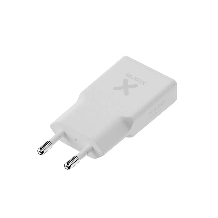 Xtorm XG2SL033 Cargador de Pared 33W con 2 Puertos USB-C PD y USB-A Quick Charge 3.0 para Smartphone, Tableta, Reloj Inteligente - Color Blanco