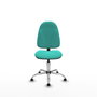 Silla de oficina Algarra con mecanismo Contacto permanente básico tapizada con Similpiel color Turquesa. Equipada con Base cromada, Sin brazosy Topes