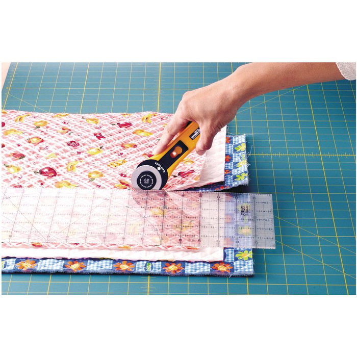 Olfa Cúter Rotativo RTY-2/G con Cuchilla Circular de 45 mm para Corte de Telas, Papel y Plásticos Blandos, para Diestros y Zurdos