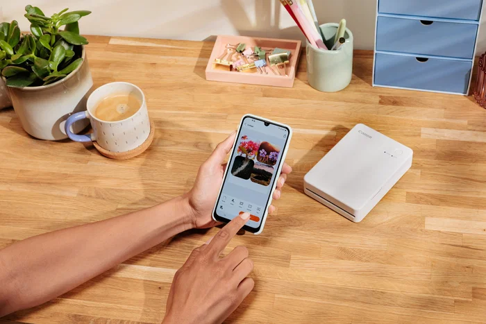 Canon SELPHY QX20 WH - Impresora de Fotos Portátil por Sublimación, Wifi y Bluetooth, Blanco, Resolución 287 x 287 DPI, Tamaño de Impresión 7.2x8.5 cm