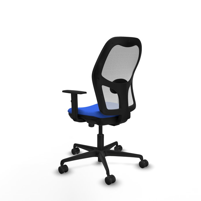 Silla de oficina Jorquera con mecanismo Sincro/Traslack tapizada con Tela color Azul y malla color Blanco. Equipada con lumbar 1D, Brazos 1D y Ruedas 65mm nailon
