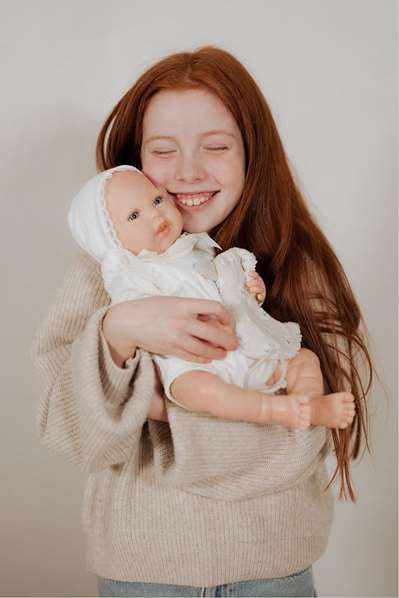 Muñecas Arias - Muñeca Reborn Camila 45cm, beige con manta y doudou, juguete de colección para edades 3 a 99 años