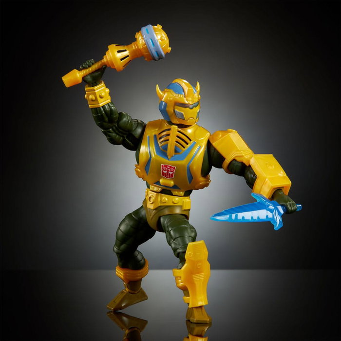 Masters of the Universe x Transformers Figura Bumblebee Armor Man-At-Arms heo European Exclusive 14 cm