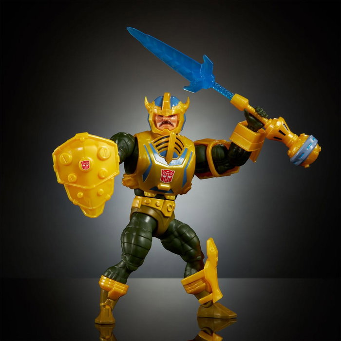 Masters of the Universe x Transformers Figura Bumblebee Armor Man-At-Arms heo European Exclusive 14 cm