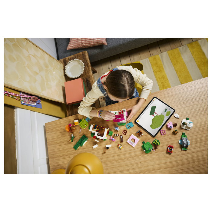 LEGO Animal Crossing 77057 Casas Creativas: Diversión Estacional, 814 piezas