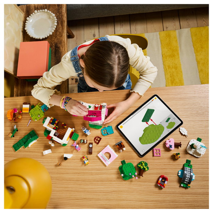 LEGO Animal Crossing 77057 Casas Creativas: Diversión Estacional, 814 piezas