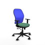Silla de oficina Jorquera con mecanismo Sincro/Traslack tapizada con Tela color Verde esmeralda y malla color Azul. Equipada con lumbar 1D, Brazos 1D y Ruedas 65mm nailon