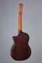 Takamine GC6CE-NAT Guitarra clásica electroacústica con tapa de abeto macizo y nogal