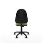 Silla de oficina Algarra con mecanismo Contacto permanente básico tapizada con Tela color Verde oliva. Equipada con Base poliamida negra, Sin brazos y Ruedas autofrenantes