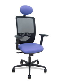 Silla de oficina Zulema con mecanismo Sincro tapizada con Tela color Azul claro y malla color Negro. Equipada con lumbar 1D, Brazos 2D, Cabecero Fijo y Ruedas 65mm nailon