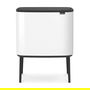 Brabantia Cubo de Basura Bo Touch Bin 36 Litros Blanco Plástico Rectangular Extraíble, 540 x 315 x 680 mm