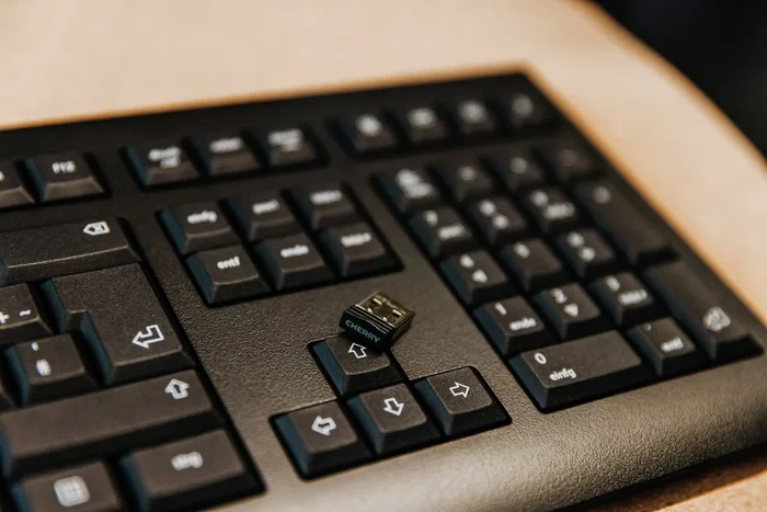 Cherry KW 3000 Teclado Inalámbrico QWERTY Español Negro Cherry KW 3000 Teclado Inalámbrico QWERTY Español Negro