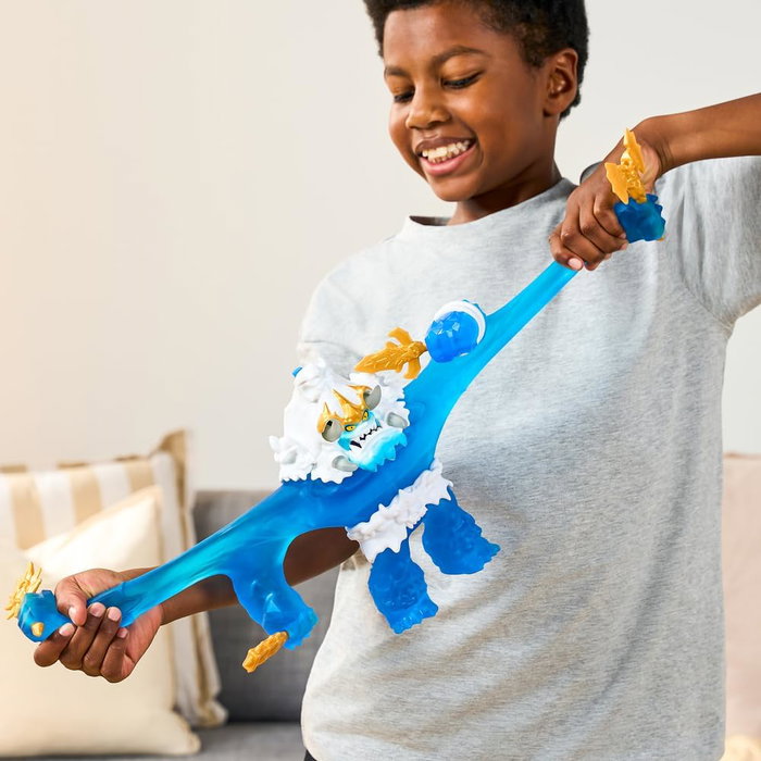 BANDAI Goo Jit Zu Rey de Hielo King Frostbite con efectos de sonido y luz