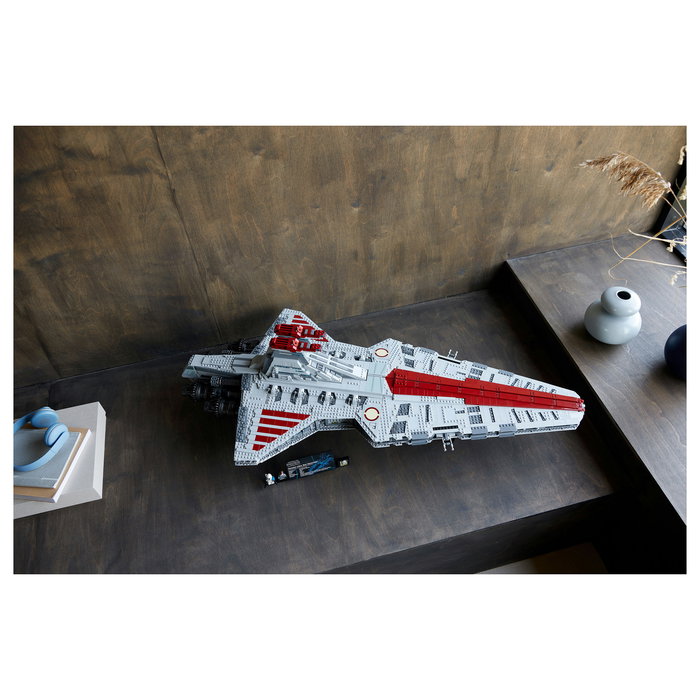 LEGO Star Wars Crucero de Ataque Clase Venator de la República 75367 5374 Piezas