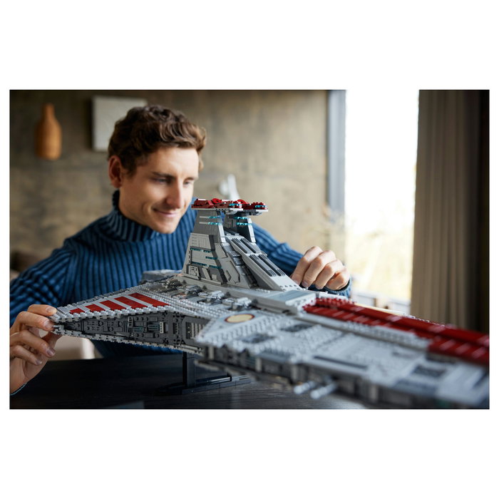LEGO Star Wars Crucero de Ataque Clase Venator de la República 75367 5374 Piezas
