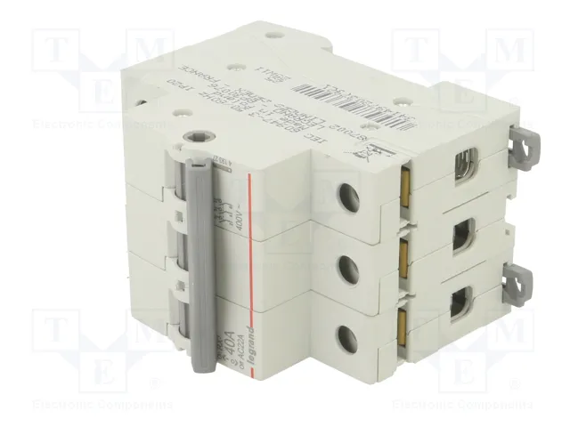 LEGRAND Interruptor de aislamiento RX3 3 polos 40A 400VAC