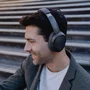 JLab Lux ANC Auriculares Inalámbricos Bluetooth 5.3 con Cancelación Activa de Ruido, Diadema Circumaural Plegable, 70h Autonomía, Grafito