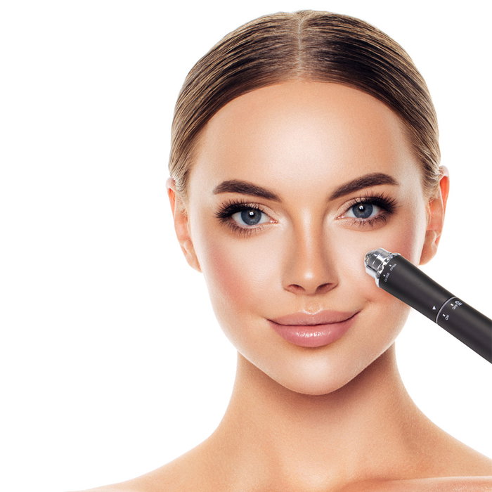 Cosmetic Club Masajeador Facial 3 en 1 Reafirma Ilumina Aclara Piel Pequeño Ligero