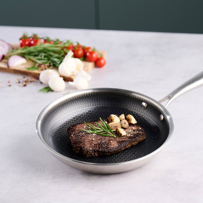 Day Sartén diámetro 24 cm, apta para inducción, vitrocerámica, eléctrica y gas, aluminio y acero inoxidable