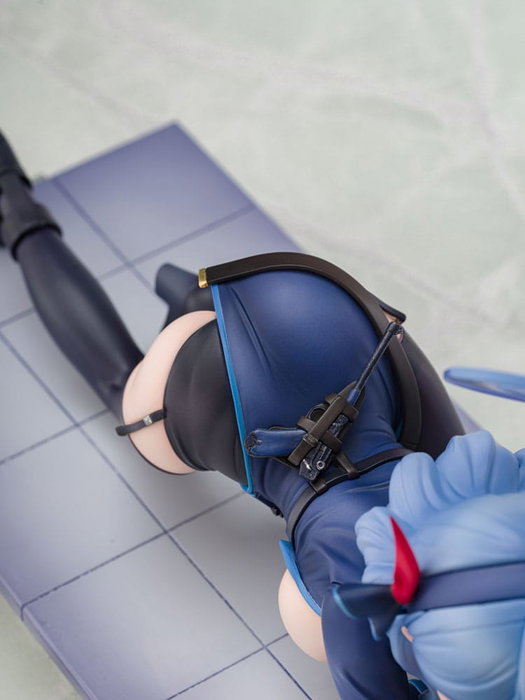 Ami Ami Blue Archive Estatua Ako Memorial Lobby Ver. 1/7