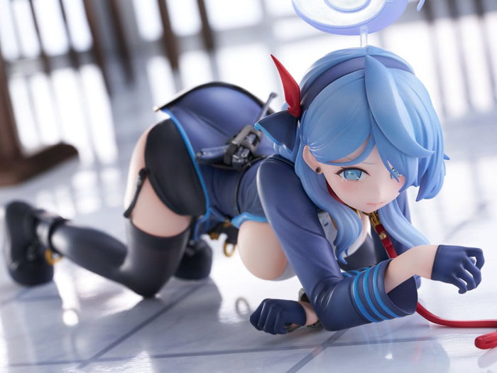 Ami Ami Blue Archive Estatua Ako Memorial Lobby Ver. 1/7