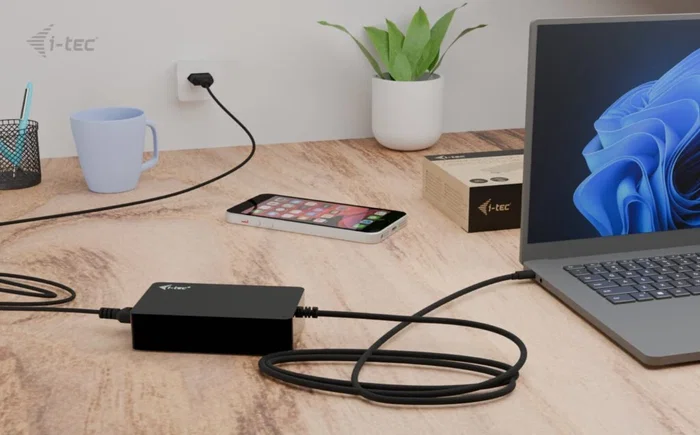 i-tec Cargador Universal USB-C 140W PD 3.1 Negro