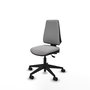 Silla de oficina Elche con mecanismo Asincro tapizada con Tela color Gris claro. Equipada con Base piramidal negra, Sin brazos y Ruedas 65mm nailon