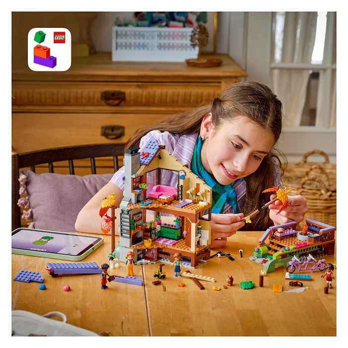 LEGO Friends 42705 Acogedora Cabaña Otoñal en el Bosque de 1229 piezas