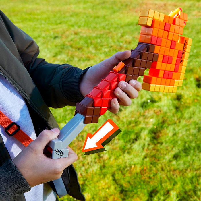 Nerf Hacha Lanzadardos Minecraft F8953 Hasbro, Lanza 3 Dardos