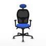 Silla de oficina Jorquera con mecanismo Sincro tapizada con Tela color Azul y malla color Negro. Equipada con lumbar 1D, Brazos 1D, Cabecero Fijo y Ruedas 65 mm parqué