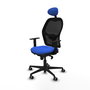 Silla de oficina Jorquera con mecanismo Sincro tapizada con Tela color Azul y malla color Negro. Equipada con lumbar 1D, Brazos 1D, Cabecero Fijo y Ruedas 65 mm parqué