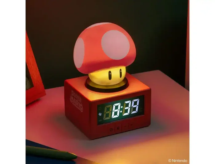 Nintendo Super Mario Despertador Digital con Pantalla LED, Función Snooze y Sonidos Oficiales, Reloj Alarma Icono Super Mushroom para Fans y Coleccionistas